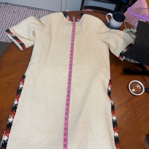 CHANEL Ivory Tweed Coat with Vibrant Trim - Picture 10 of 17